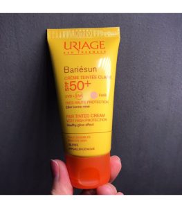 ضد آفتاب اوریاژ رنگی سری Bariesun حجم 50 میلی لیتر
